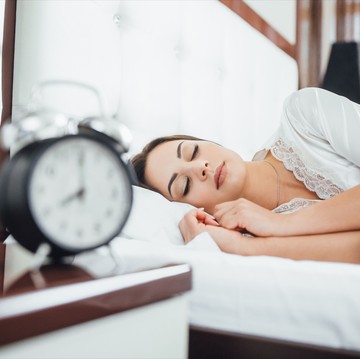 Benarkah Perempuan Butuh Tidur Lebih Lama dari Pria? Yuk, Cari Tahu Jawabannya!