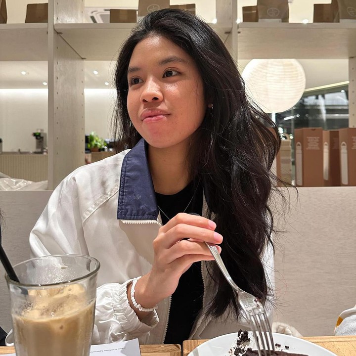 <p>Saat ini Jaimie sudah beranjak dewasa, lho. Ia juga sudah memasuki jenjang perkuliahan. (Foto: Instagram @ariyowahab)</p>