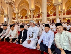 Momen JK-Din Syamsuddin Hadiri Pemakaman Ismail Haniyeh di Doha