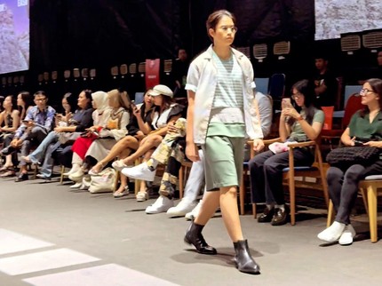 7 Potret Marco Anak Ari Wibowo, Kerja Pertama Kali Jadi Model Ikuti Jejak Sang Ayah