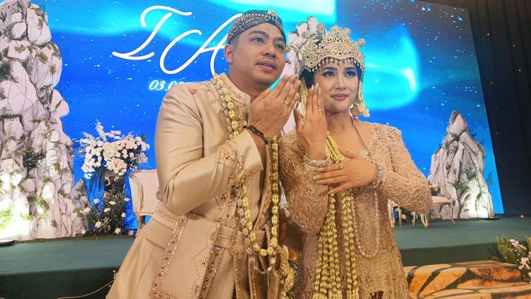 Ade Govinda dan Indi Arisa