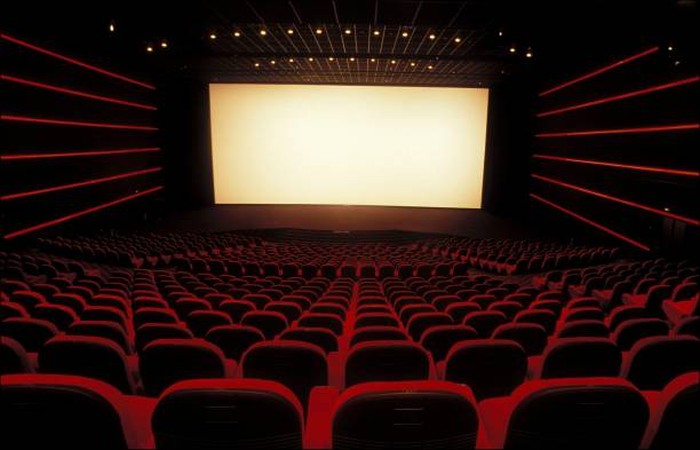 FRANCE - JUNE 12:  The GAUMONT room with Italian place and wide screen in Paris, France on June 12, 1992.  (Photo by Alain BENAINOUS/Gamma-Rapho via Getty Images)