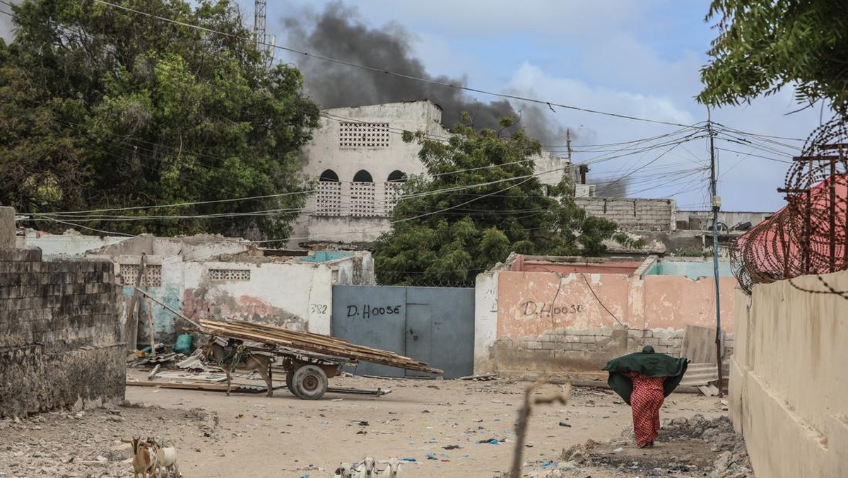 FOTO: Teror Ngeri Bom Bunuh Diri di Somalia
