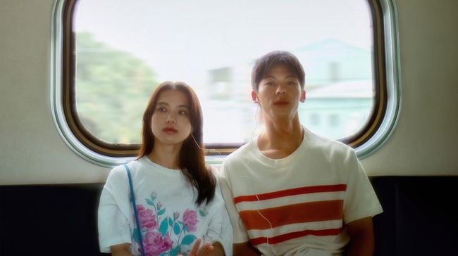 Berikut sinopsis film 18x2 Beyond Youthful Days, film kolaborasi Taiwan dan Jepang yang dibintangi Greg Hsu dan Kaya Kiyohara.