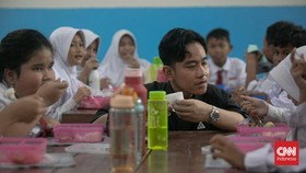 Heru Budi Pakai Dana Operasional Gubernur untuk Makan Siang Gratis DKI