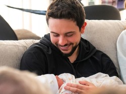 Ini Wajah Anak Pertama dari Putra Mahkota Yordania Al Hussein