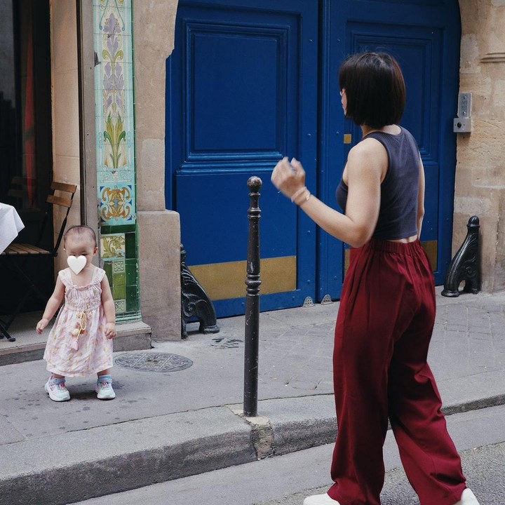 <p>"Mencintai waktu saya (selama) di Paris sebagai pendukung bersama orang-orang yang saya cintai," tulis Greysia pada laman Instagram-nya dengan emotikon pelukan. (Foto: Instagram: @greyspolii)</p>