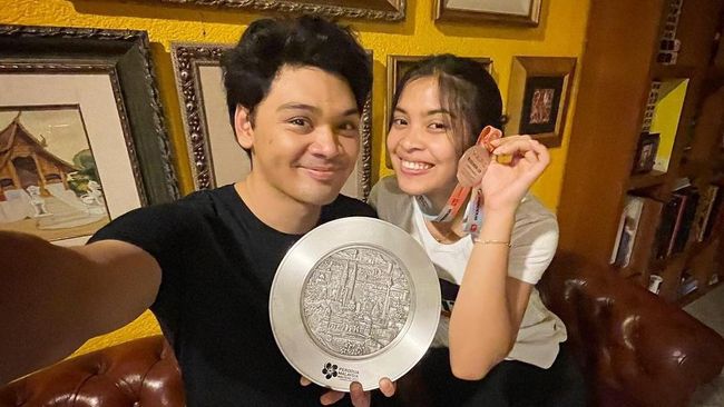 Ini Profil Mikha Angelo, Musisi dan Tunangan Gregoria Mariska yang Setia Mendukung