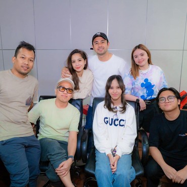 Campur Tangan Raffi Ahmad & Nagita Slavina di Lagu Dinda Ghania 'Pelan-pelan Melupakan'