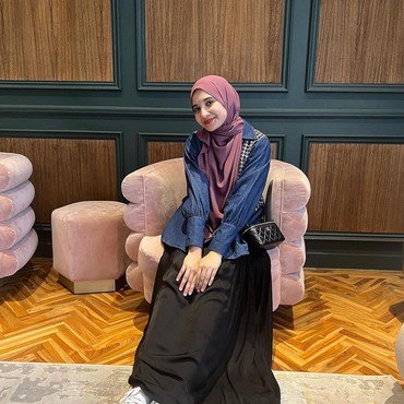 Reaksi Zaskia Sungkar Disinggung Soal Ambil Job dari Pemerintah