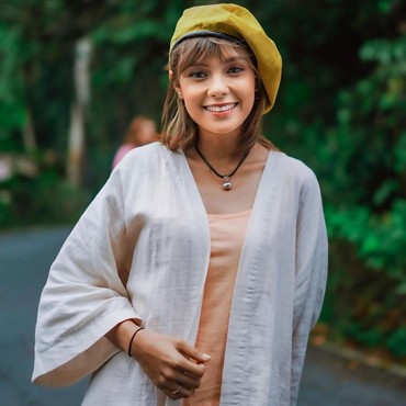 Trik Angie Ang Biar Bisa Tetap Belanja Pakaian Tanpa Bikin Lemari Penuh