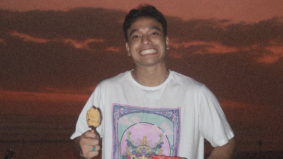 Fadly Faisal Jajan Es Krim di Jepang hingga Makan Bareng Puan Maharani