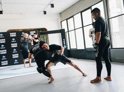 Belajar Ilmu Tarung UFC Bareng Jeka Saragih