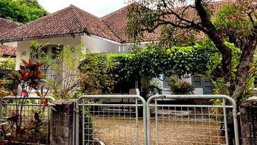 Kini Dilarang Berfoto, Ini Penampakan Rumah Milea Bandung