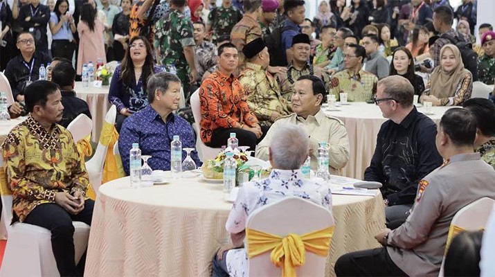 Menteri Pertahanan Prabowo Subianto, Hashim Djojohadikusumo dan Nat Rothschild