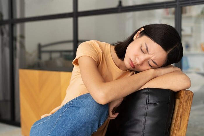 Merasa cepat lelah saat berinteraksi dengan orang lain/Foto: Freepik/@freepik