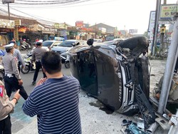 Pajero Tabrak Motor di Bogor gegara Sopir Microsleep, 3 Orang Luka