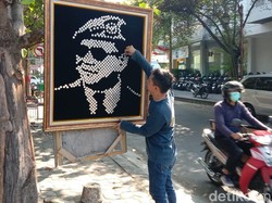 Unik! Penjual Pigura di Solo Bikin Gambar Prabowo dari Ratusan Koin Rp 50