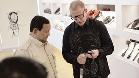 Profil Nat Rothschild, Konglomerat Manufaktur Sahabat Prabowo