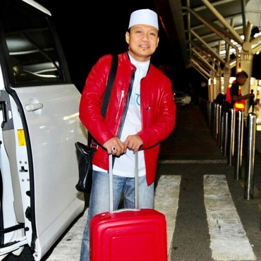 Ustaz Dasad Latif Sarankan untuk Tak Bercita-cita Jadi PNS, Ini Alasannya