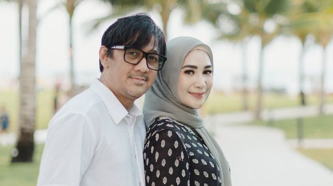 Andre Taulany mengatakan belum membahas hak asuh anak dan harta gana-gini meski proses cerai dengan istrinya, Rien Wartia Trigina, sudah empat bulan berjalan.