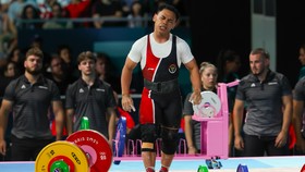 'Terima Kasih Pak Eko' Viral usai Lifter Indonesia Tampil di Olimpiade