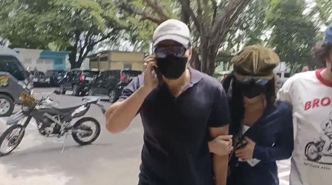 Audrey Davis disebut ngaku dirinya sosok dalam video syur yang beredar. Anak David Bayu itu mengaku saat diperiksa di Polda Metro Jaya.