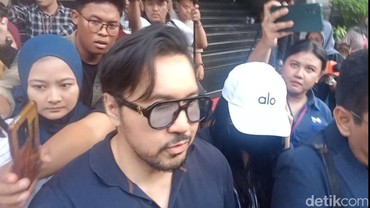 img-title Anak akan Bertemu Penyebar Video Syur, David Bayu Setia Mendampingi