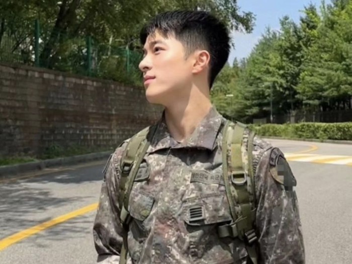 Mantan aktor cilik, Nam Dareum, kembali menyapa penggemar setelah resmi menyelesaikan wajib militer./ foto: instagram.com/namdareum_mom