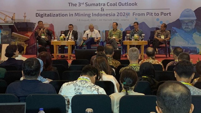 Konferensi Tingkat Tinggi COP28 yang digelar di Dubai menghasilkan kesepakatan mengurangi penggunaan bahan bakar fosil untuk mencegah dampak perubahan iklim.