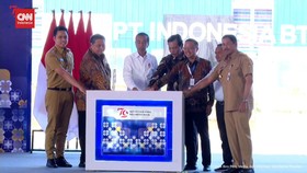 VIDEO: Jokowi Resmikan Pabrik Baterei Kendaraan Listrik di Kendal