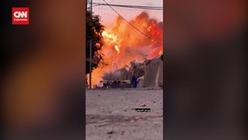 VIDEO: Detik-detik Serangan Rudal Israel Hantam Kawasan Deir Al Balah
