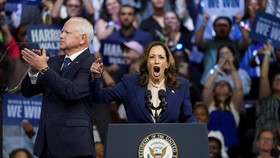 Kamala Harris Siapkan Pidato Politik Hari Terakhir Konvensi Demokrat