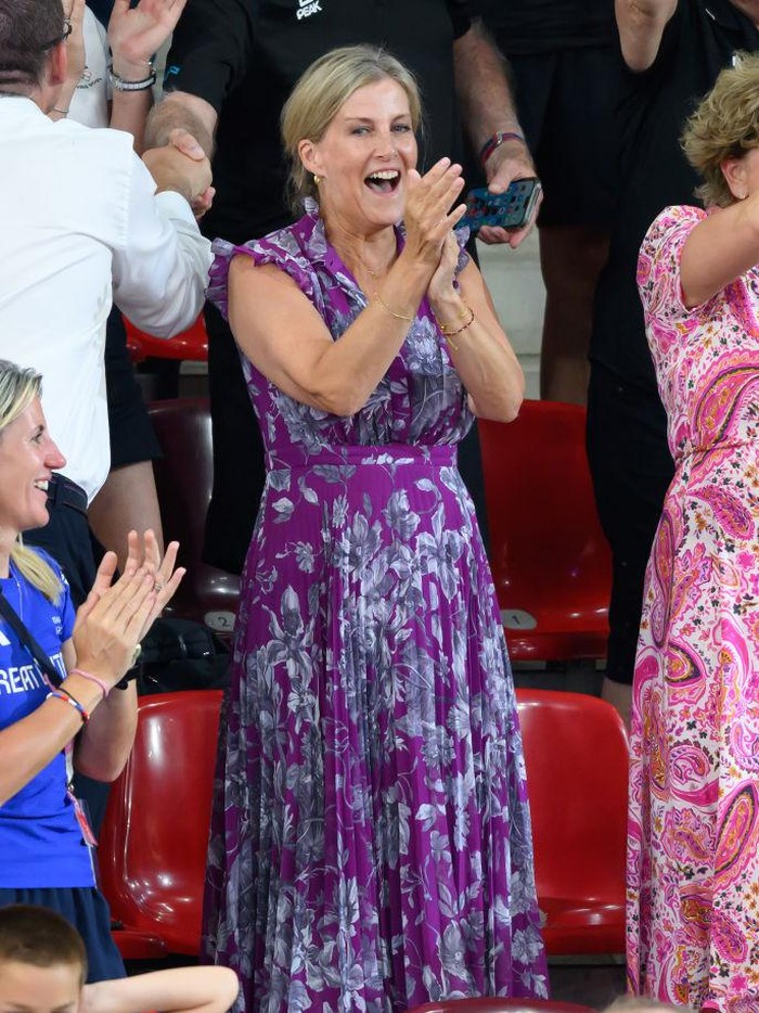 PARIS, FRANCE - AUGUST 05: Sophie, Duchess of Edinburgh celebrates after Team GB claim gold in the women’s team sprint with a new world record during day ten of the Olympic Games Paris 2024 at Bercy Arena on August 05, 2024 in Paris, France. (Photo by Karwai Tang/Getty Images)