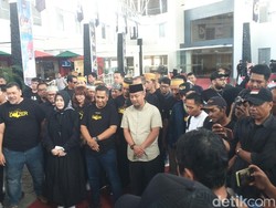ASS-Fatma Hadiri Konsolidasi Relawan Dozer Usai Amankan Dukungan Golkar