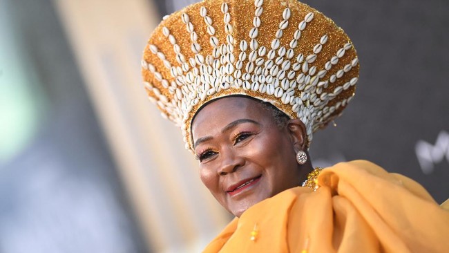 Aktris Legendaris Afrika Selatan Connie Chiume Berpulang Setelah Membawa Kehidupan bagi Karakter Suku Zawavari di Black Panther