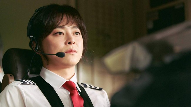 Perjuangan Kocak Pilot Jo Jung-suk Menyamar Sebagai Wanita demi Mengatasi Diskriminasi