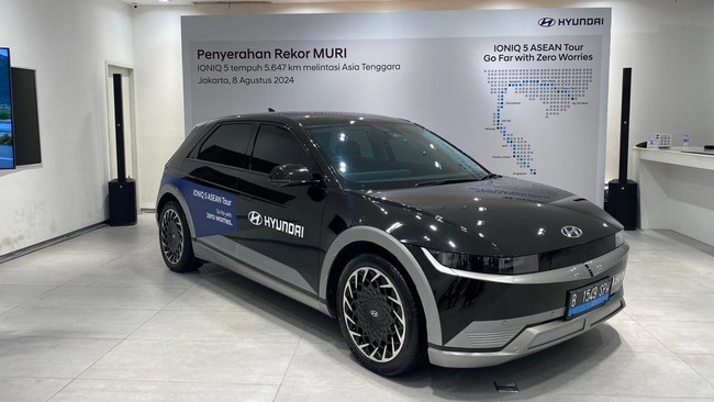 Hyundai Ioniq 5 mencetak rekor MURI sebagai mobil listrik produksi Indoneisa