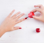 Tampil Keren di Hari Kemerdekaan Indonesia, Ini 7 Ide Nail Art yang Bisa Kamu Coba