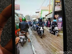 Jalan yang Baru Dicor Dilindas Pemotor di Cimahi Akan Diperbaiki