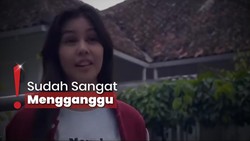 img-title Pemilik Rumah dan Warga Larang Berfoto di Rumah 'Milea' Bandung