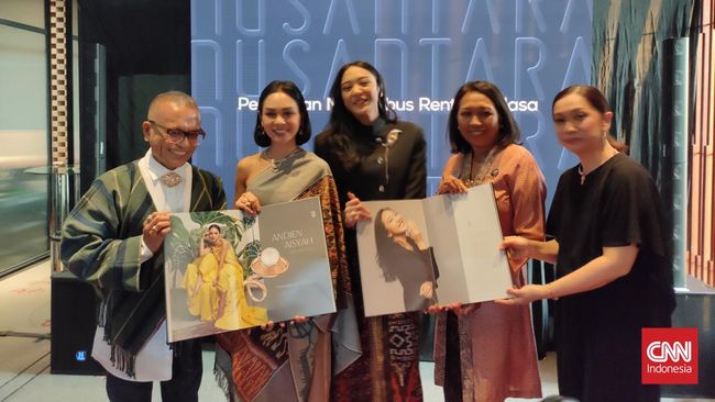 Jenama perhiasan The Palace Jeweler merilis buku 'Nusantara' yang mengangkat cerita tokoh perempuan Indonesia salah satunya Putri Tanjung.