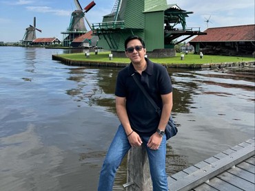 img-title Terpopuler: Andre Taulany Masih Tinggal Bareng Istri vs Jadwal Lengkap Whoosh 2024