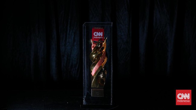 Yasonna Laoly meraih penghargaan dalam CNN Indonesia Awards dengan kategori 'Outstanding Dedication to Law Enforcement and Anti-Corruption Movement'.