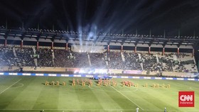 Lautan Biru dan Budaya Sunda Iringi Pembukaan Liga 1 Persib vs PSBS