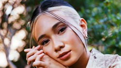 Lirik Lagu Paths - NIKI