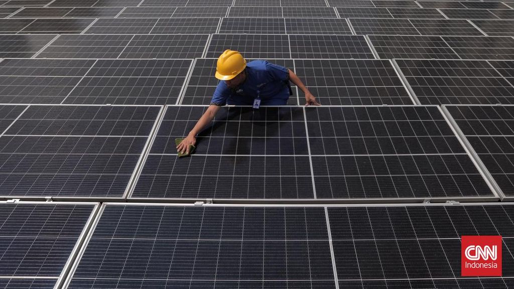 Trump Getok Tarif Impor Panel Surya Indonesia 104 Persen