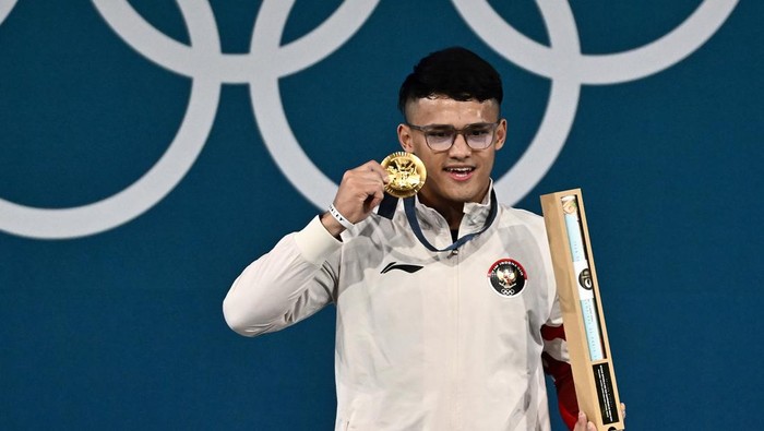 Profil Rizki Juniansyah, Atlet Angkat Besi Indonesia Peraih Medali Emas di Olimpiade Paris 2024