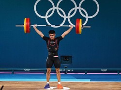 Sosok Rizki Juniansyah, Lifter Peraih Medali Emas Kedua Indonesia di Olimpiade