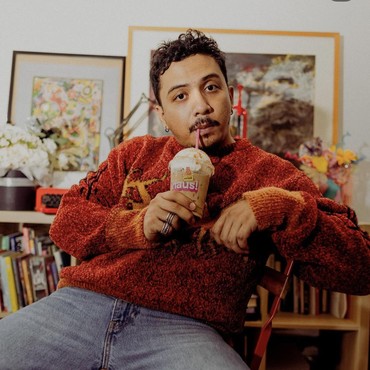 Lirik Lagu Biar Jadi Urusanku - Sal Priadi